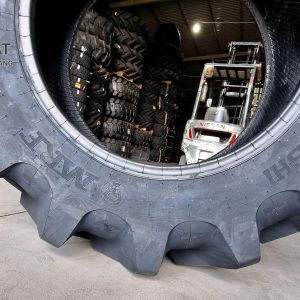 Lốp Xe Máy Cày 13.6-26-8PR-KRISHI-TT-MRF