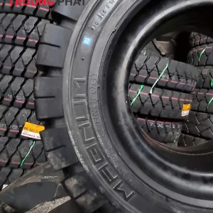 Lốp Xe Nâng 18x7-84.33 MAGNUM RES 550 SL