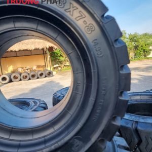 Lốp Xe Nâng 18x7-84.33 MRF