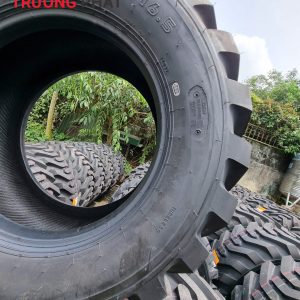 Vỏ xe xúc lật 10-16.5-10pr Tiron không ruột